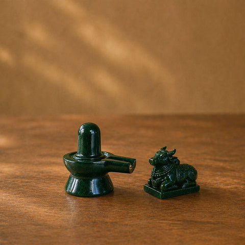 Green Marakata Shivling + Marakata Nandi